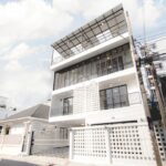 ขายโฮมออฟฟิศ 4 ชั้น 800 ตรม.รีโนเวทใหม่ ซอย 20 มิถุนา ใกล้ MRTสุท