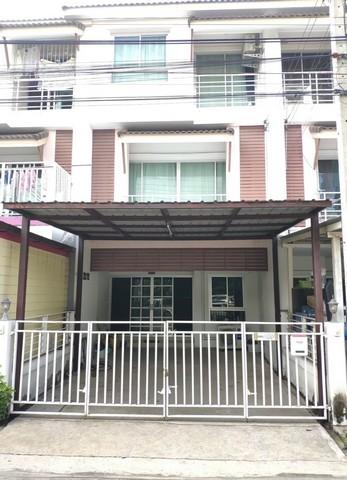 ให้เช่าทาวน์โฮม 3 ชั้น กลอรี่เฮาส์ โพธิ์แก้ว3 ลาดพร้าว101