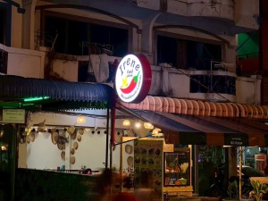 รับออกแบบผลิตติดตั้งป้ายครบวงจร – ร้านป้ายชลบุรี ร้านป้ายพัทยา ป้ายอลูมิเนียมคอมโพสิต สแตนดี้ ป้ายไวนิล