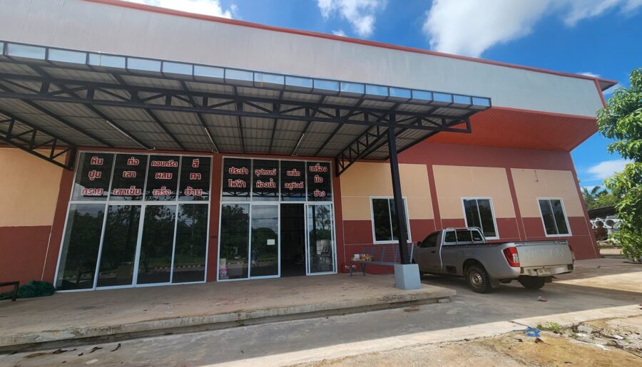 อาคารโกดังให้เช่า หนองคาย 800ตรม สูง 9เมตร ติดถนนใหญ่ พระธาตุบังพวน ทางไปหนองสองห้อง หนองคาย โทร 099-3902641