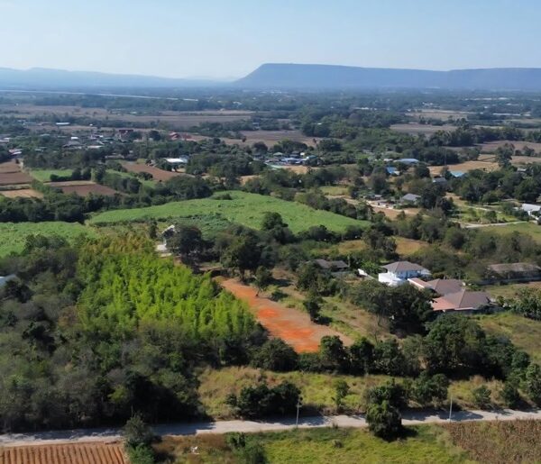 ขายที่ดิน อ.สีคิ้ว จ.นครราชสีมา 2 ไร่ครึ่ง ทำเลดี อากาศดี ถมแล้ว โทร 088-1759595 พร้อมทำบ้านสวนทันที