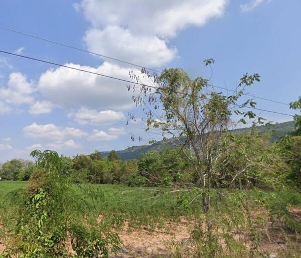 ขายด่วน ที่ดินแปลงใหญ่ 42 ไร่ วิวเขาสวย กบินทร์บุรี จ.ปราจีนบุรี ทำเลดี โทร 066-112-0133