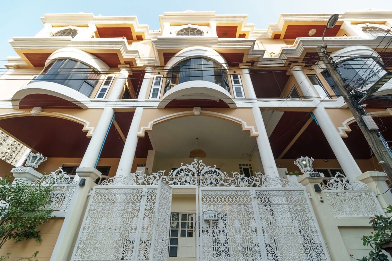 OWNER POST – Luxury Townhome 5 ชั้น ทองหล่อ ซอย 25 l 400 ตร.ม. 90,000/เดือน พร้อมเข้าอยู่ทันที โทร 092-6397963